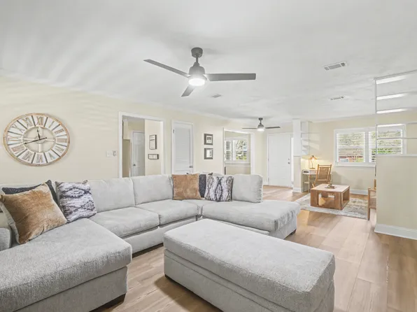 3231 N Shannon Lakes Dr, Tallahassee, FL 32309