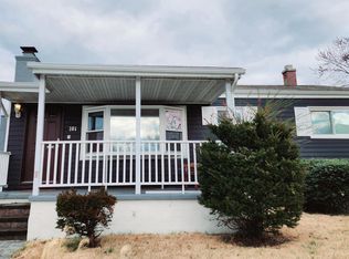 101 Cedarcliff Ct, Glen Burnie, MD 21060