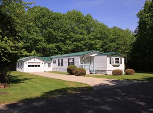 72 Kelly Dr, Unity, ME 04988
