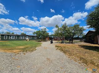 2438 Ralph Coughran Rd, Pleasanton, TX 78064