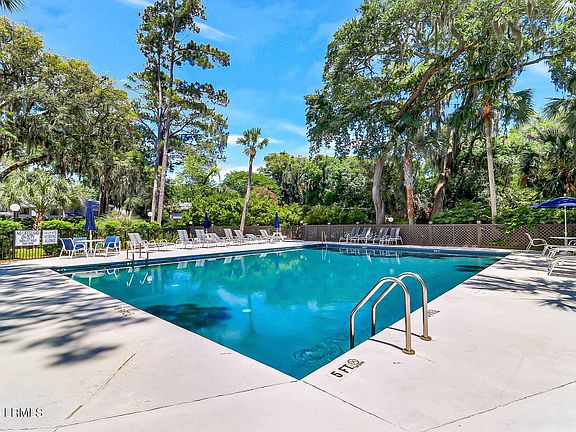 36th image of 55 Barcelona Road #292b