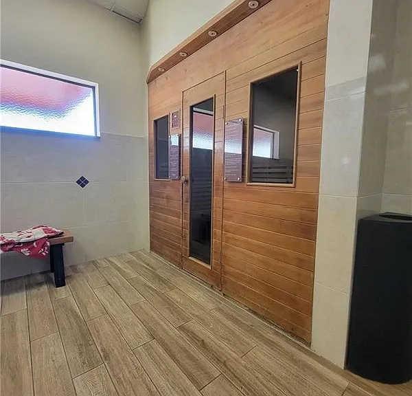 390 Fanshaw Way #J — Photo 21