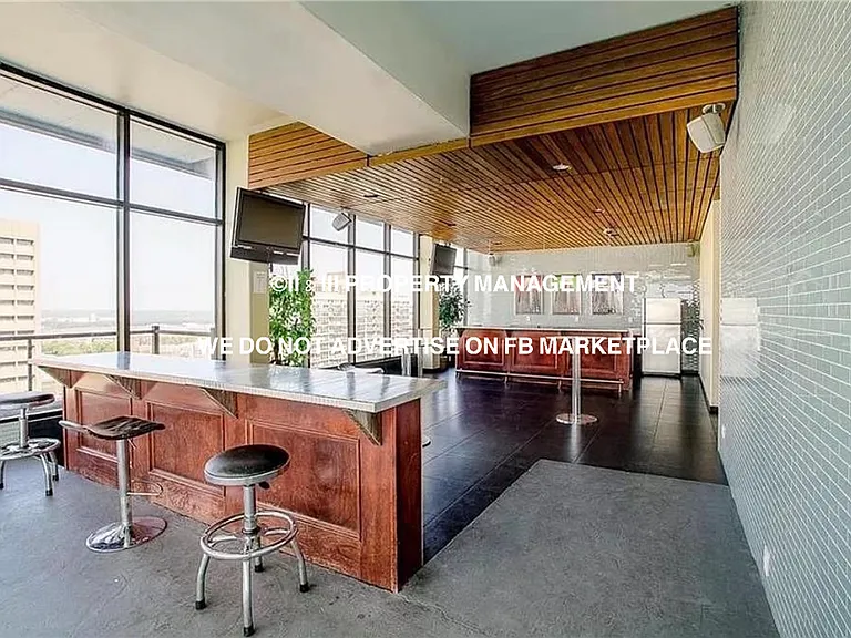 700 E 8th St #16H — Photo 20