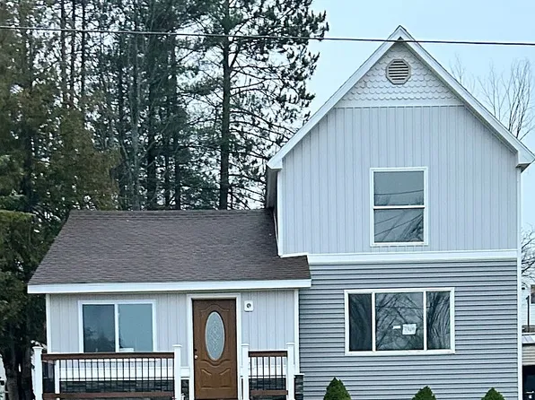 7310 Milton Rd, Alanson, MI 49706