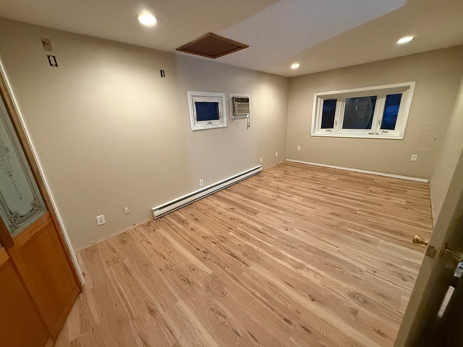 3 bed, 1200 sqft, $2,000 — Photo 2