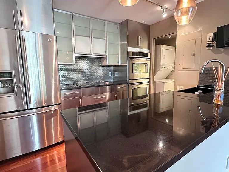 900 River Reach Dr #404 — Photo 5