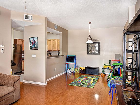 4th image of 575 Oakleaf Plantation Pkwy Unit 1006