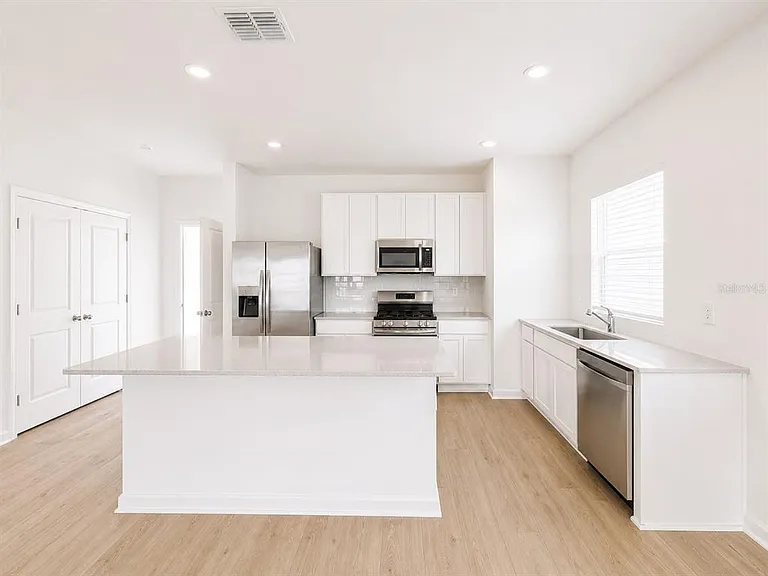 5115 Loyalty Dr — Photo 4