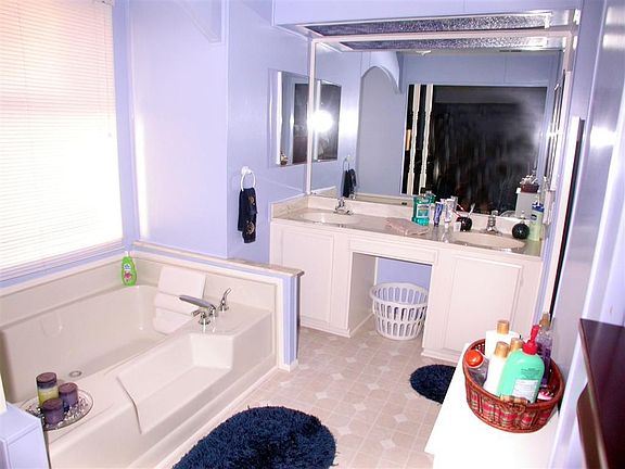 5th image of 15750 Arroyo Dr Space 225