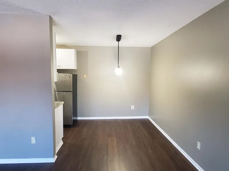 2616 Harriet Ave #215 — Photo 4