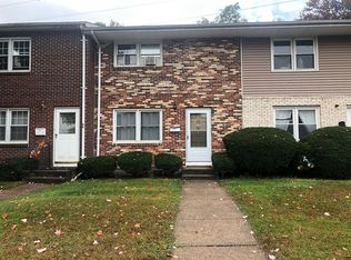 101 Lakeside Dr UNIT 97, Bristol, CT 06010