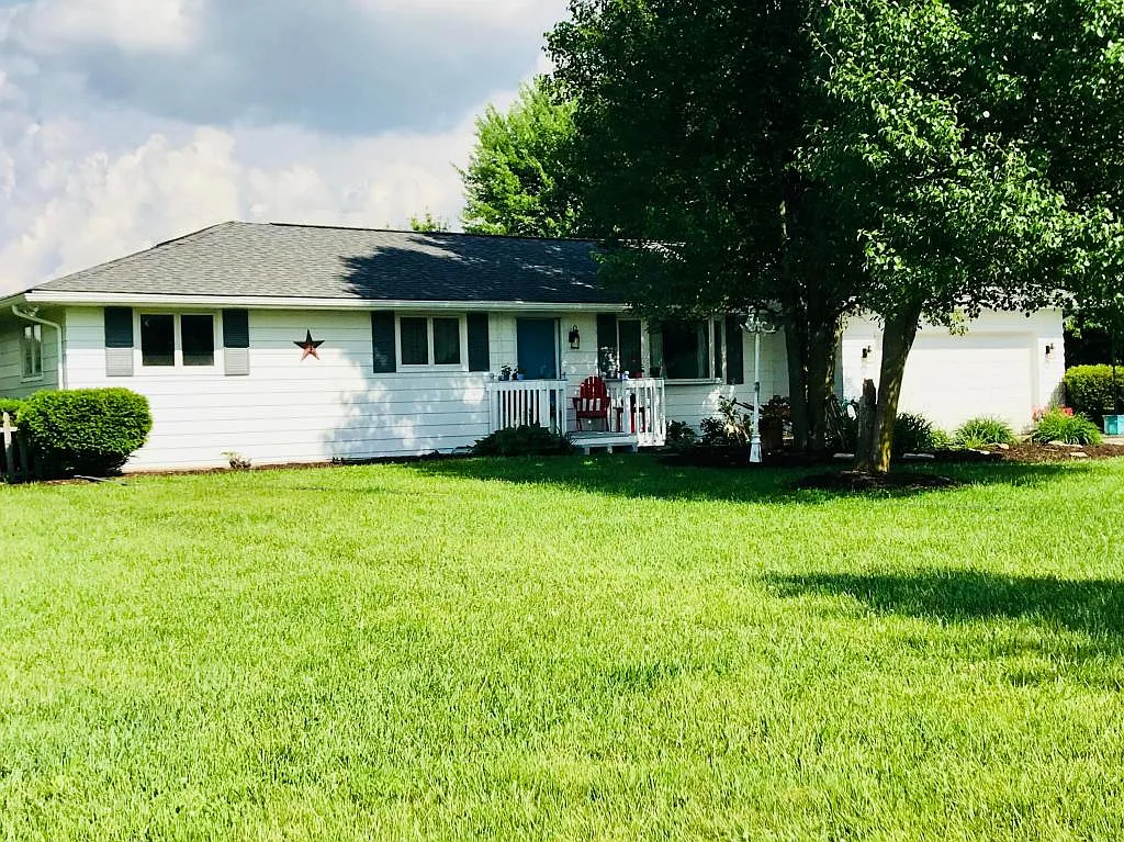 6305 Liberty Rd N photo 1