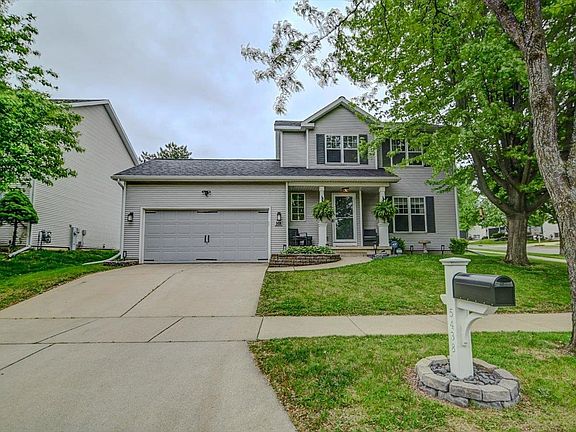 3rd image of 5438 Park Meadow Dr