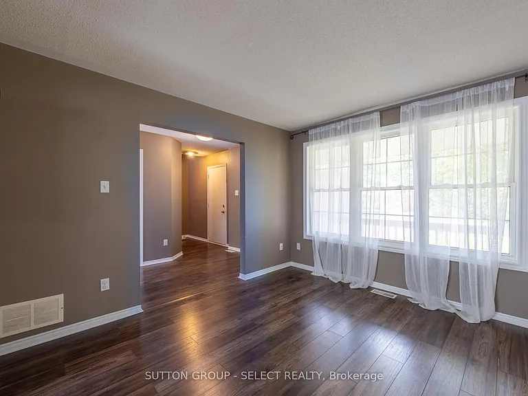 1144 Aldersbrook Rd — Photo 9