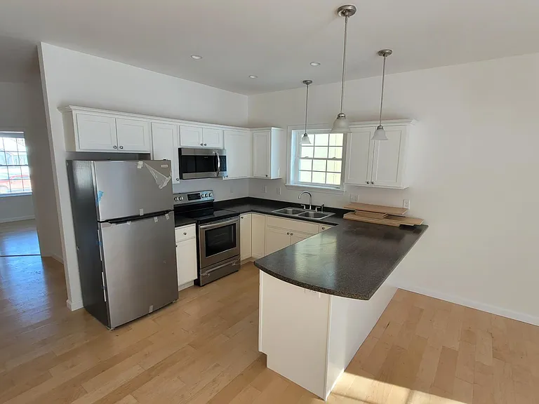 169 Monroe Rd #3 — Photo 3