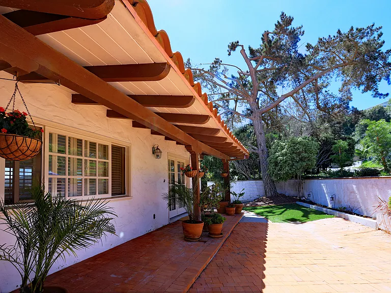 7311 Rue Michael — Photo 3