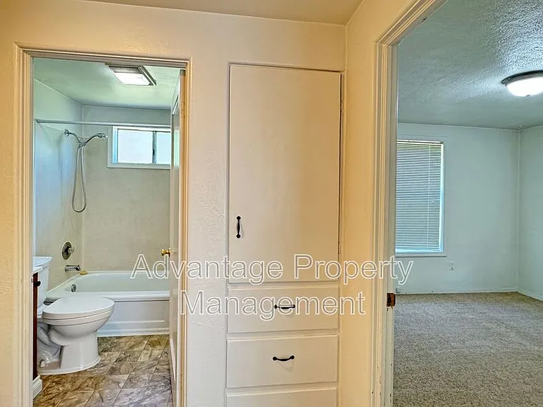 2353 NW Fillmore Ave — Photo 10