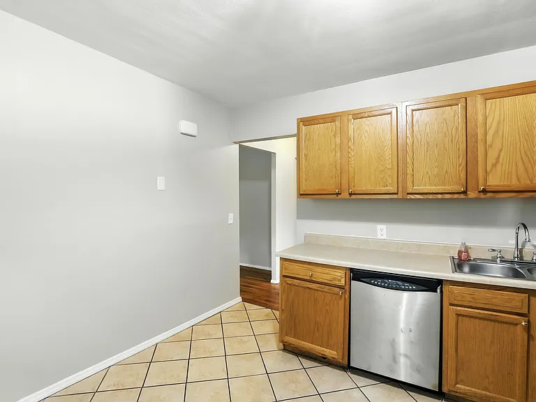1722 N Way #BENDB8 — Photo 6