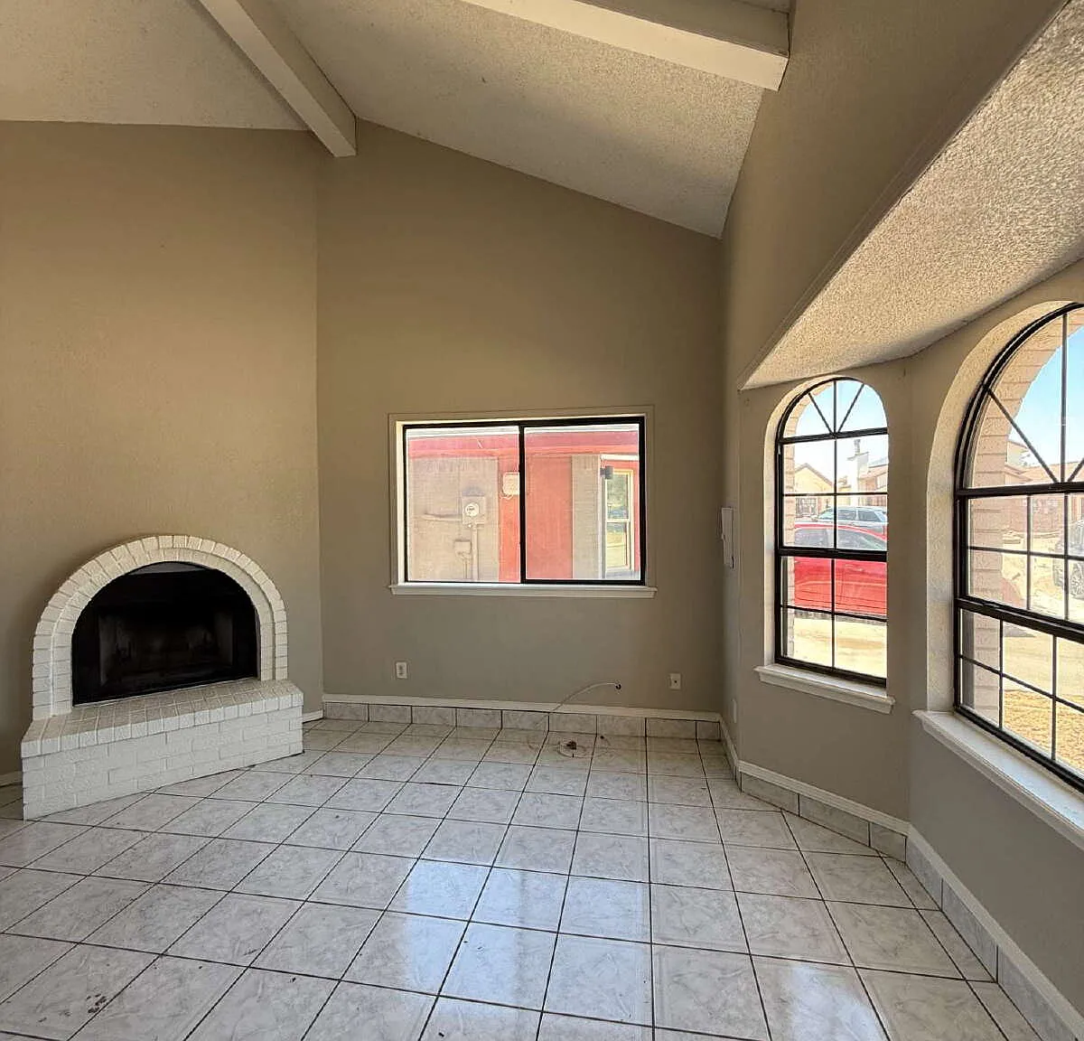 3 bed, 2.5 bath, 1737 sqft, $1,699 — Photo 4