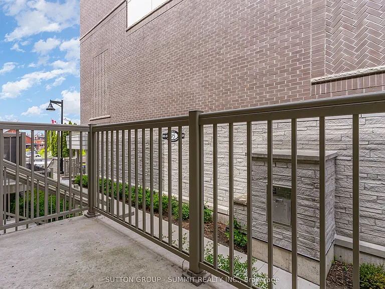 3580 Lake Shore Blvd W #16 — Photo 22