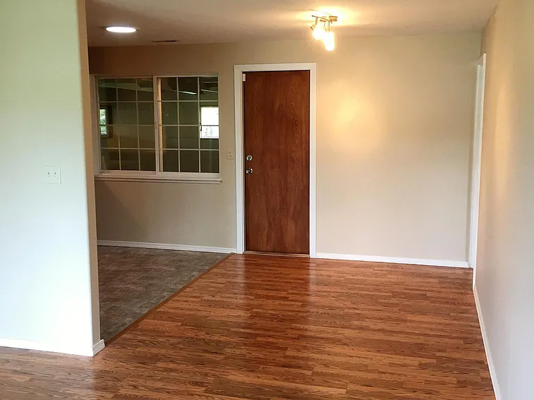 866 Pierce Ave NE — Photo 5