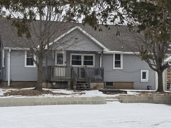 12320 Davis Rd, Woodstock, IL 60098