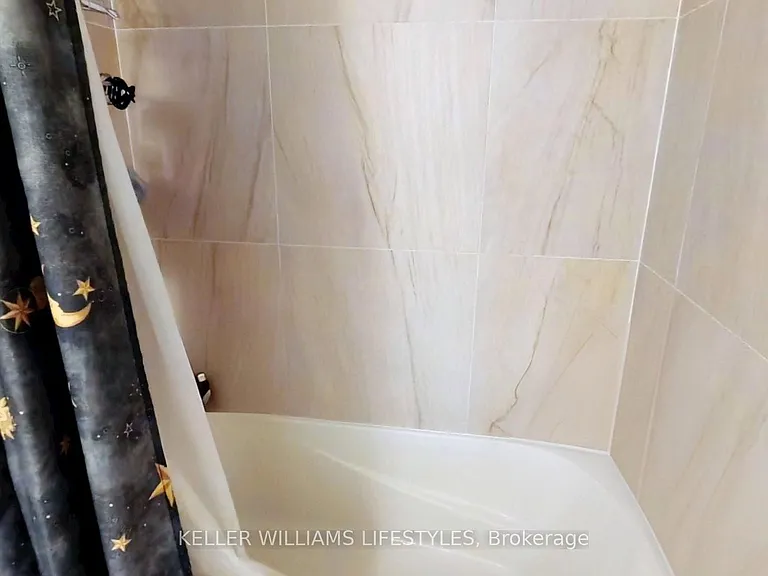 695 Richmond St #301 — Photo 11