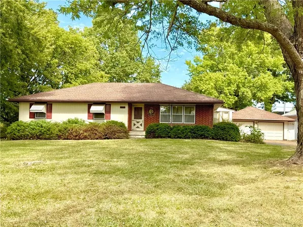 106 E Meadowbrook Ln, Stewartsville, MO 64490