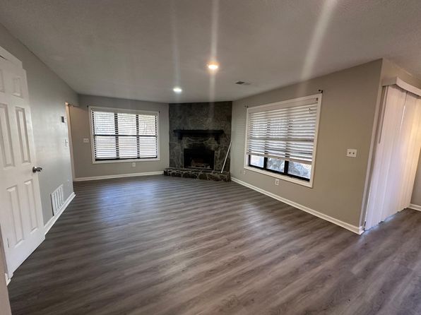 4014 Hawthorne Cir SE UNIT 1