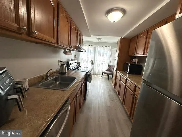 3 bed, 2.5 bath, 1260 sqft, $2,500 — Photo 4