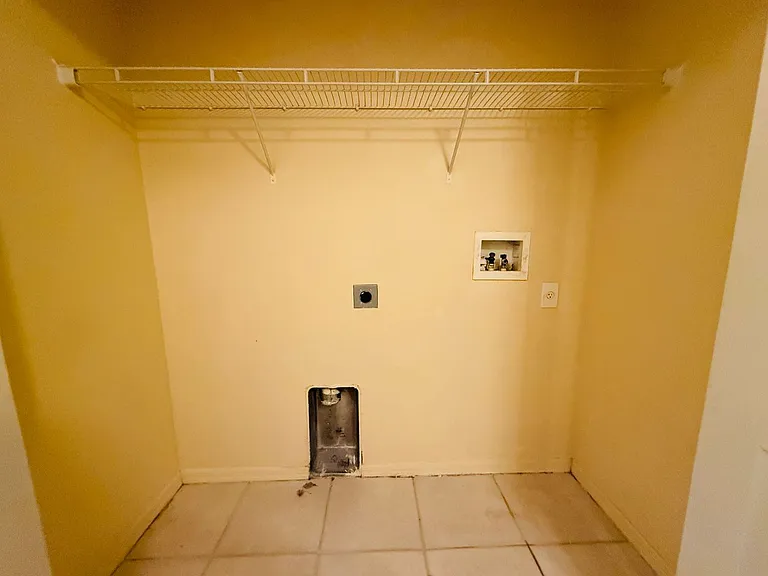 8533 Trail Wind Dr — Photo 24
