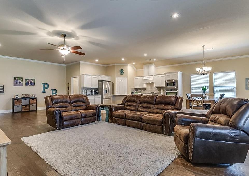 1st image of 344 Canadian Ln