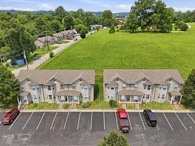 50 Mill Rd #50