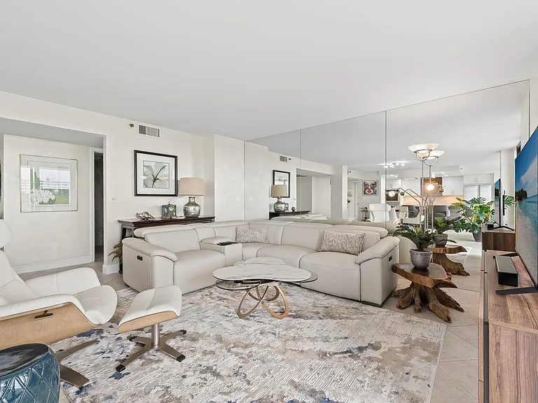 3450 S Ocean Blvd #505 — Photo 11