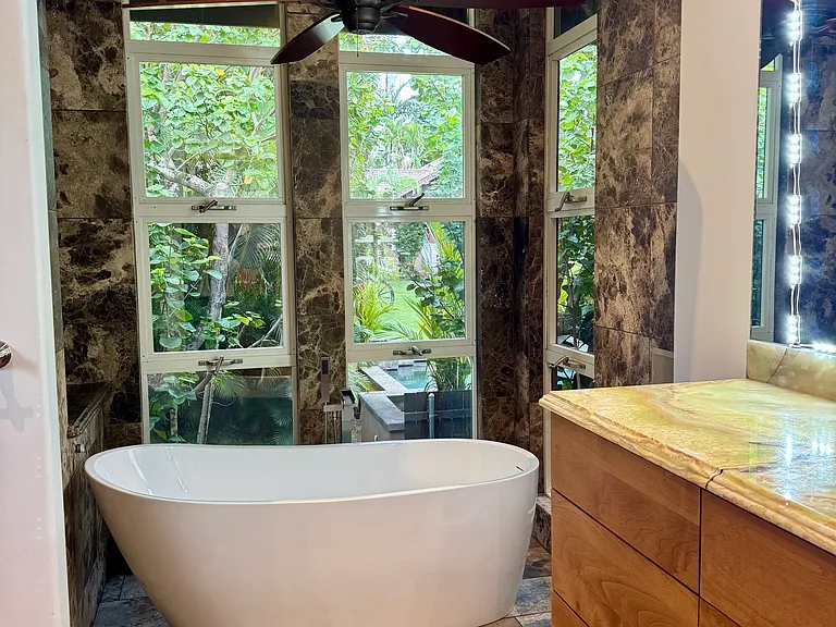 Soaking Tub Bath Upstairs