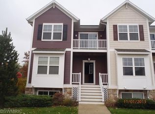 2870 Hearthstone Dr SE, Kentwood, MI