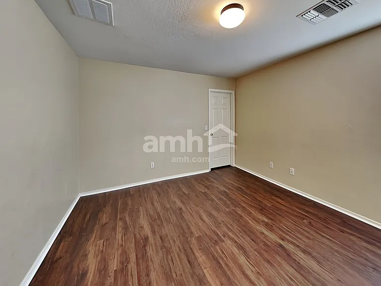 7006 W Irwin Ave — Photo 13