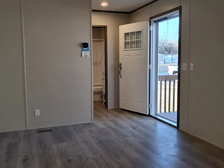 926 Lindsey St — Photo 16