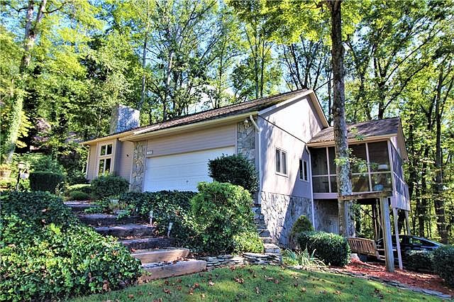 1st image of 1048 Prestwood Dr SE