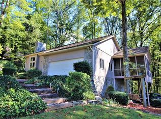 1048 Prestwood Dr SE, Lenoir, NC 28645