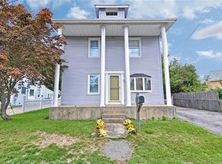 92 Riley St, Pawtucket, RI 02861
