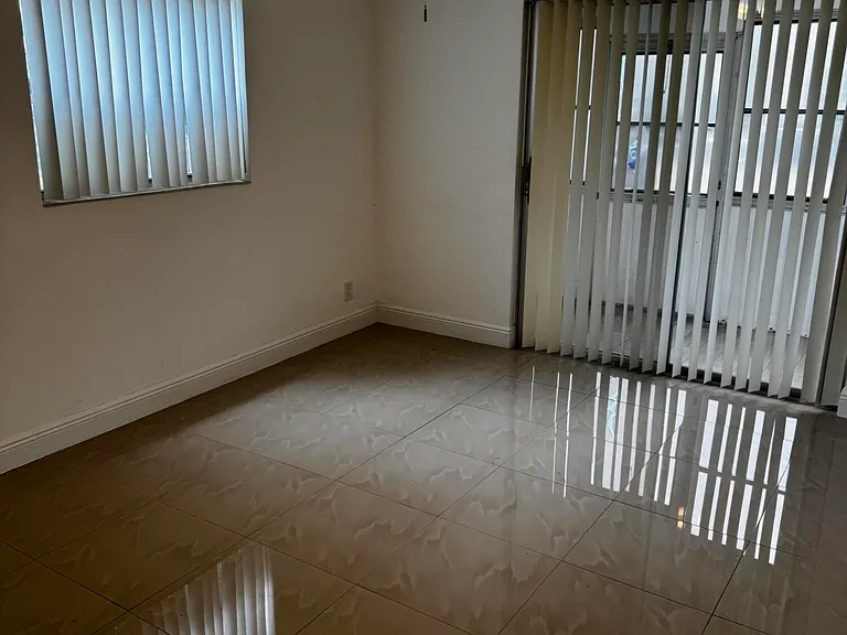 153 Monaco Way #D — Photo 13