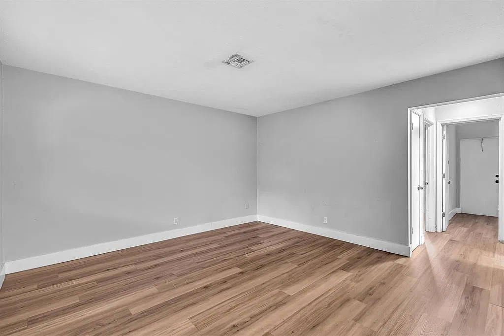 2 bed, 850 sqft, $1,650 — Photo 2
