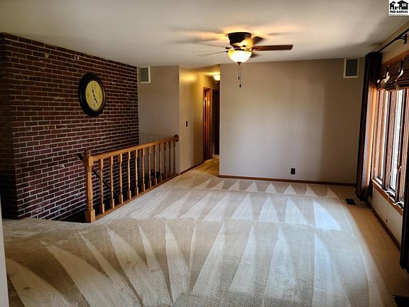 4th image of 3910 N Lucille Dr