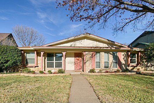 1st image of 825 Arrowhead Dr