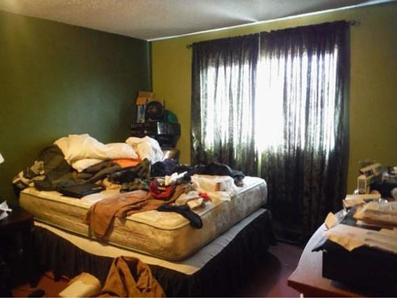 Bedroom no. 3 can accommodate queen sized 