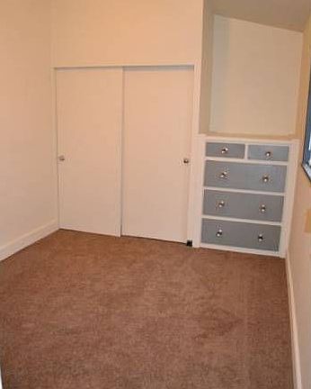 Bedroom w/Vaulted Ceiling