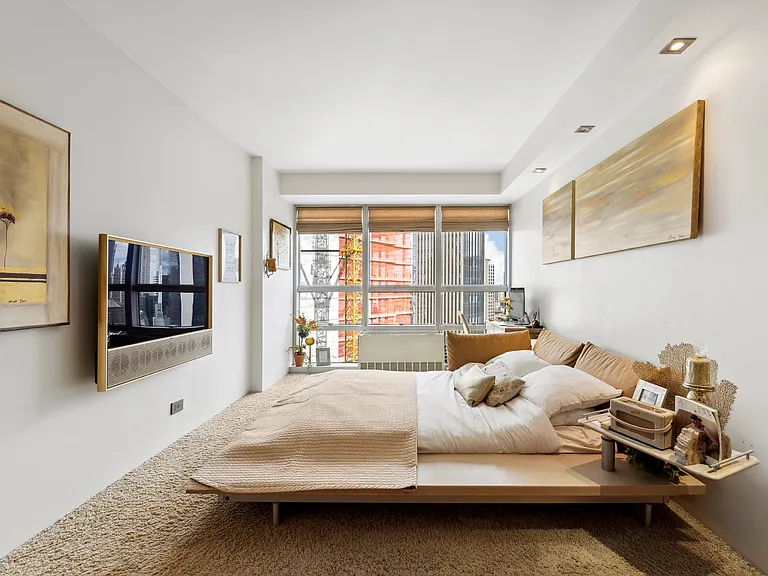 146 W 57th St #42CD — Photo 5