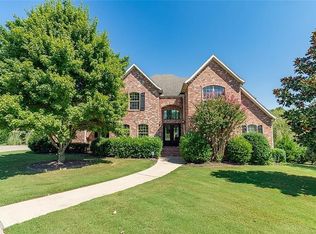 2612 Crooked Creek Pl, Fayetteville, AR 72703