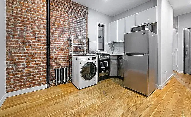 Kitchen, photo 1